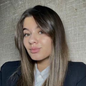 Martina, Babysitter a Gubbio