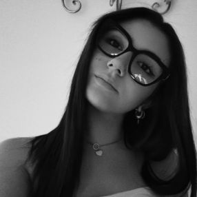 Vittoria, Babysitter in Massafra