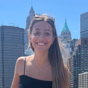 Giulia, Babysitter in Travaco' Siccomario