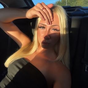 Aurora, Babysitter a Vittuone