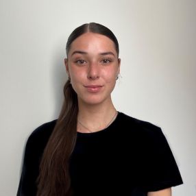 Emma, Babysitter in Gorla Minore