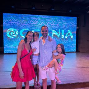 Sara, Famiglia a Varese