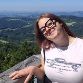 Nicla, Babysitter a Valdobbiadene
