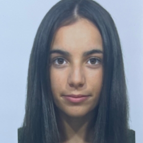 Veronica, Babysitter in Figino Serenza