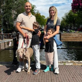 Monica, Famiglia a Torino