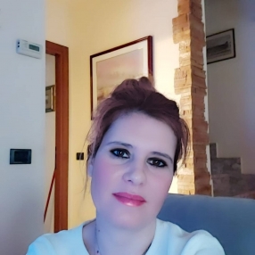Elisa, Babysitter a Colognola Ai Colli