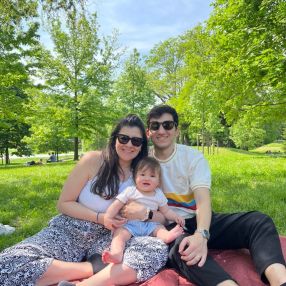 Ana, Famiglia a Torino