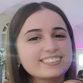 Corinna, Babysitter a Poviglio