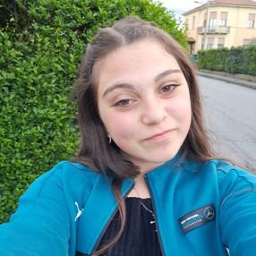Gabriela, Babysitter a Somma lombardo