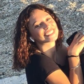 Giada, Babysitter a Fiano