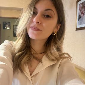 Anna, Babysitter a Sant'Antonio Abate
