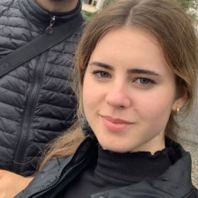 Jonida, Babysitter a Corropoli