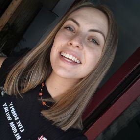 Valentina, Babysitter a Velletri