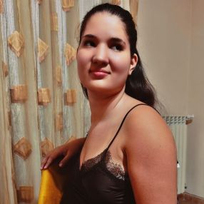 Alessia, Babysitter a Villa Literno