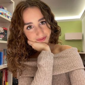Emma Sofia, Babysitter a Volvera