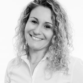 Cinzia, Babysitter a Monza