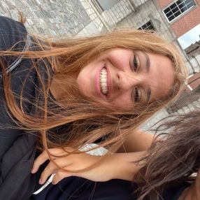 Vittoria, Babysitter in Piovene Rocchette