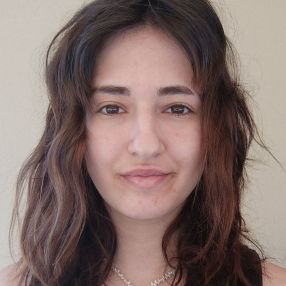 Giulia Maria, Babysitter a Neviano