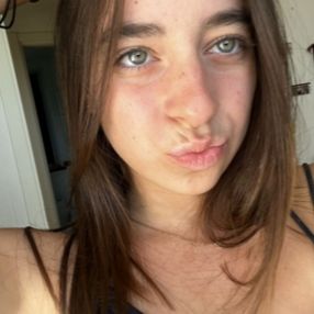 Viola, Babysitter in Cogorno