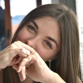 Victoria, Babysitter a Brembate di Sopra