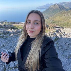 Erika, Babysitter in Città metropolitana di Messina
