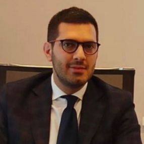 Mauro, Famiglia a Siracusa