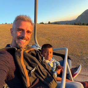 Nico, Famiglia a Marche