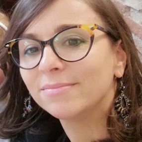 Valentina, Babysitter a Passatempo