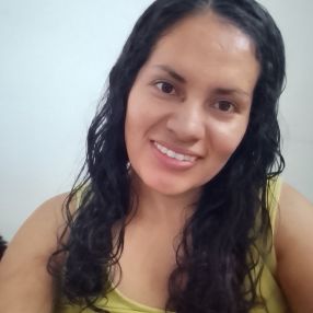 Mariela, Babysitter in Bruino