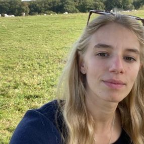Martina, Babysitter a Brescia