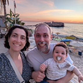 Angela Giulia, Famiglia a Pezzano-filetta