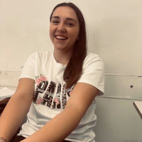 Veronica, Babysitter a Gualdo Tadino