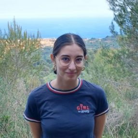 Giulia, Babysitter a Provincia di Imperia