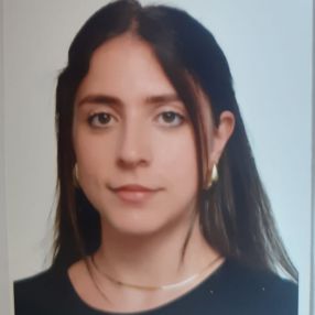 Martina, Babysitter a Mesagne