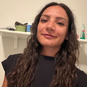 Mara, Babysitter a Curtatone