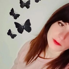 Giulia, Babysitter a Emilia-Romagna