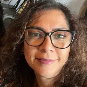 Mariana, Babysitter a Lavagna