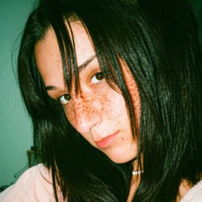 Alessandra Ashley, Babysitter a Castano Primo