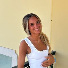 Matilde, Babysitter in Pernumia