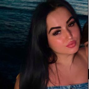 Karola, Babysitter a Misilmeri