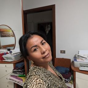 Maribel, Babysitter in Bojon