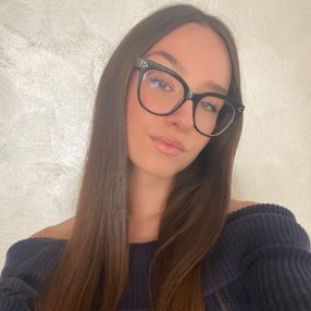 Sabrina, Babysitter in Levate