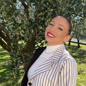 Chiara, Babysitter a Fossignano
