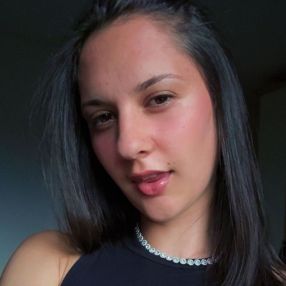Sofia, Babysitter a Nove