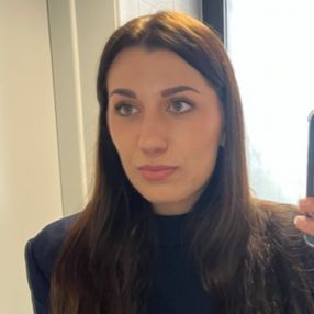 Elisabetta, Babysitter a Costa di Rovigo