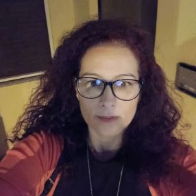 Micaela, Babysitter a Monastir