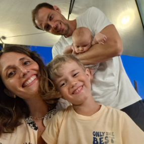 Sara, Family in Modena