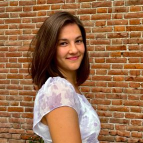 Rebecca, Babysitter a Castagnole