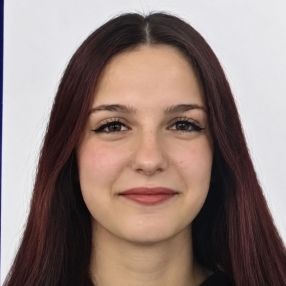 Arianna, Babysitter a Borgo San Giovanni