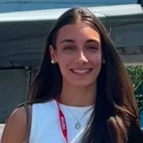 Nicole, Babysitter a Sommacampagna